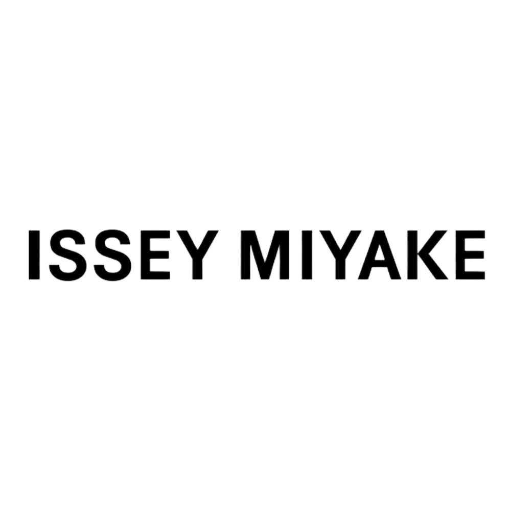 Issey Miyake-ایسی میاکه